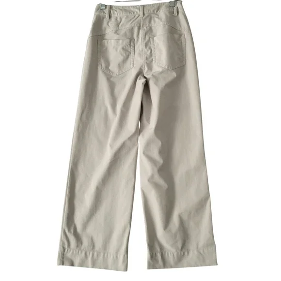 lululemon athletica Wide-Leg Cropped Pants in Light Cream - Picture 8 of 11